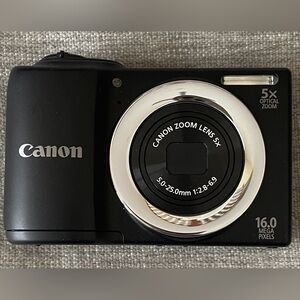 Canon Black and Silver Digital Camera with 5x Zoom